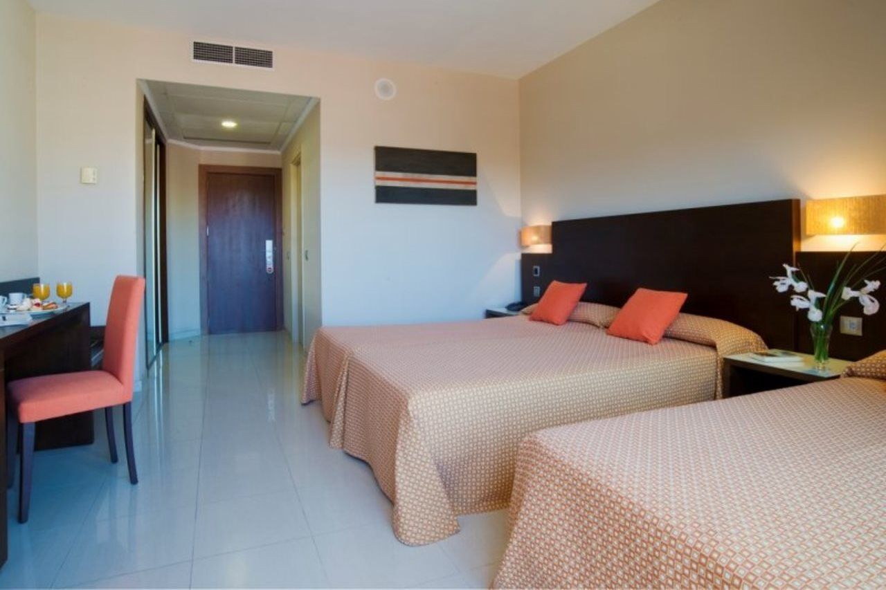 Hotel Bahia Calpe By Pierre & Vacances Bagian luar foto